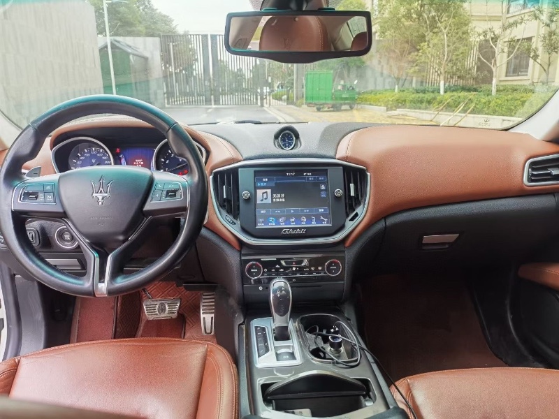 苏州15年玛莎拉蒂Ghibli6