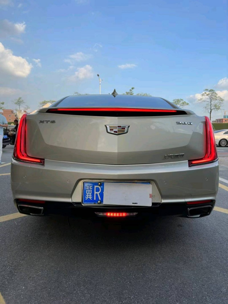 佛山18年凯迪拉克XTS9