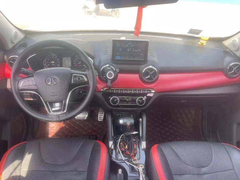 南宁17年北汽绅宝X355