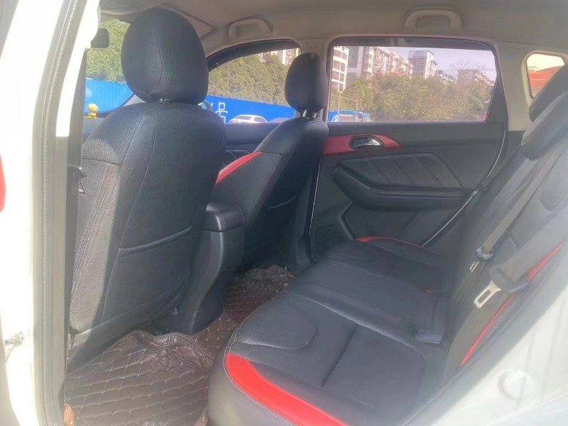 南宁17年北汽绅宝X356