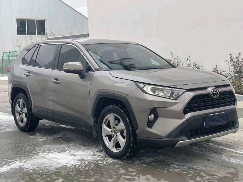 邢台21年丰田RAV4荣放9