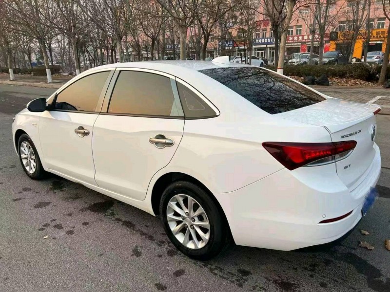 枣庄19年别克英朗9