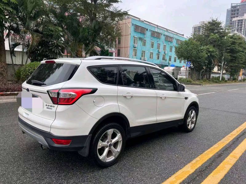 汕头17年福特翼虎4