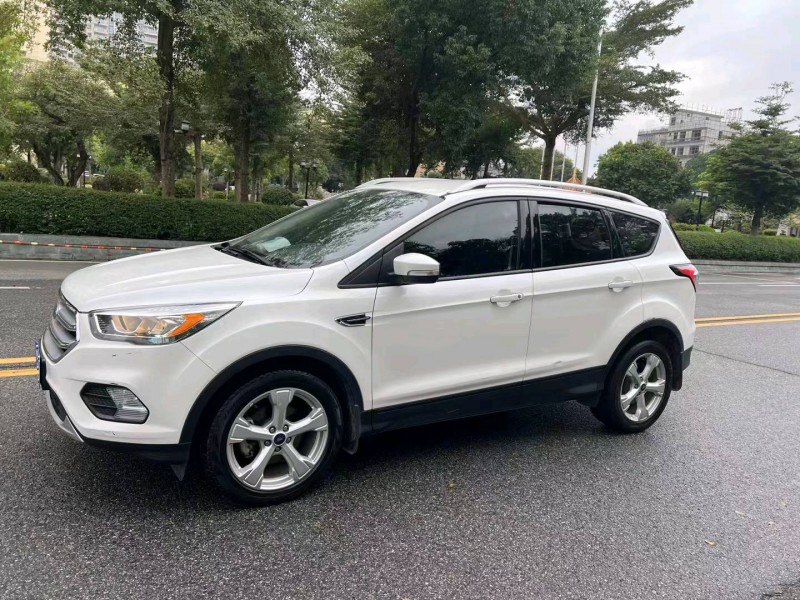 汕头17年福特翼虎6