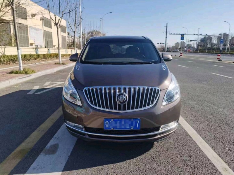 东营12年别克GL81