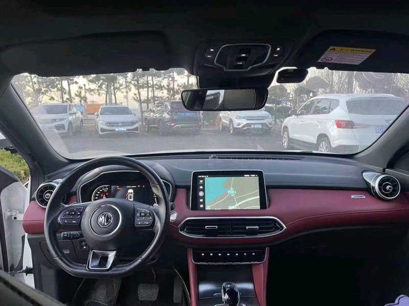 济宁19年名爵HS3