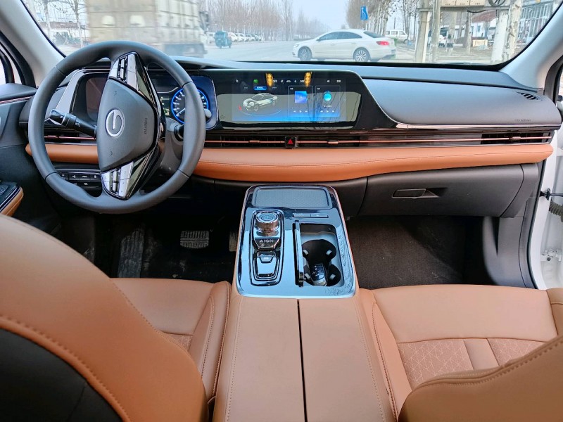 济宁23年传祺埃安S5805