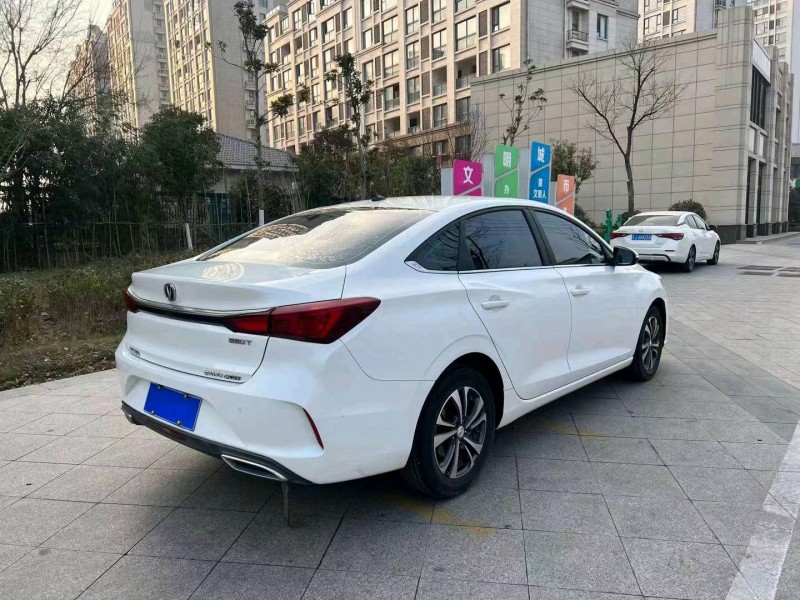 常州20年长安汽车逸动4