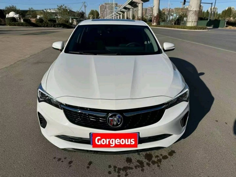 东营22年别克威朗1