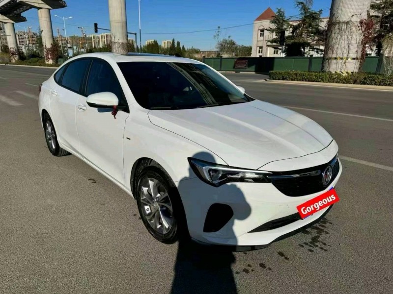 东营22年别克威朗3