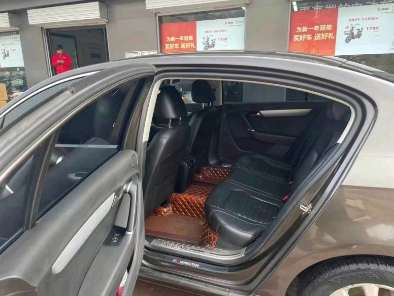 邯郸16年大众迈腾2
