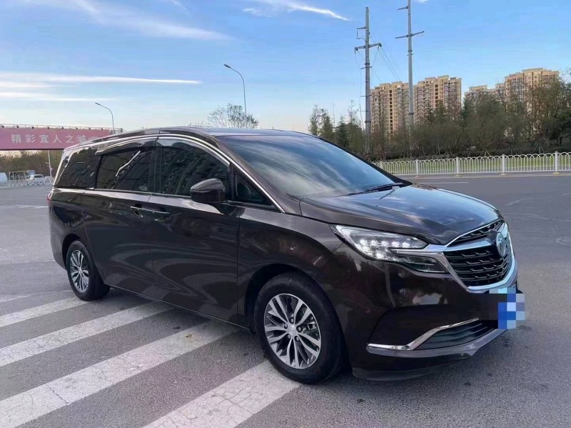 东营22年别克GL82