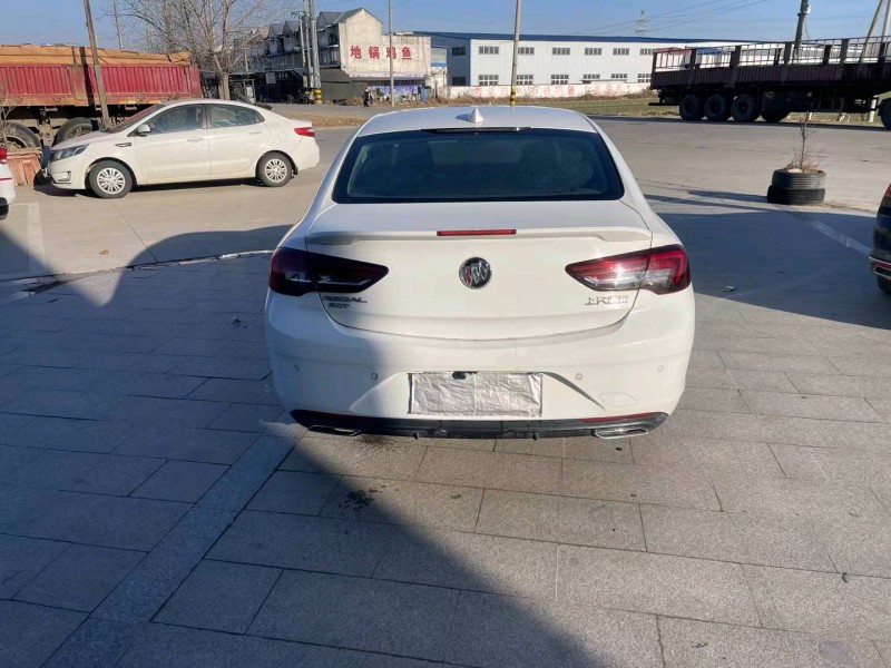 徐州19年别克君威9