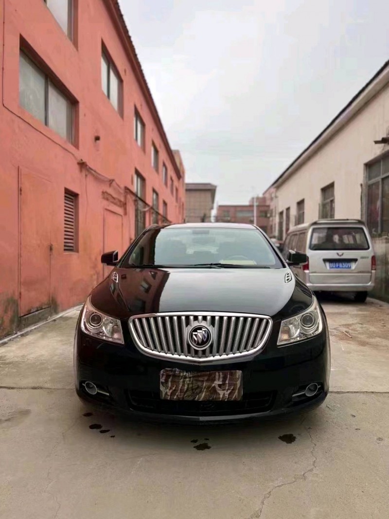 枣庄12年别克君越1