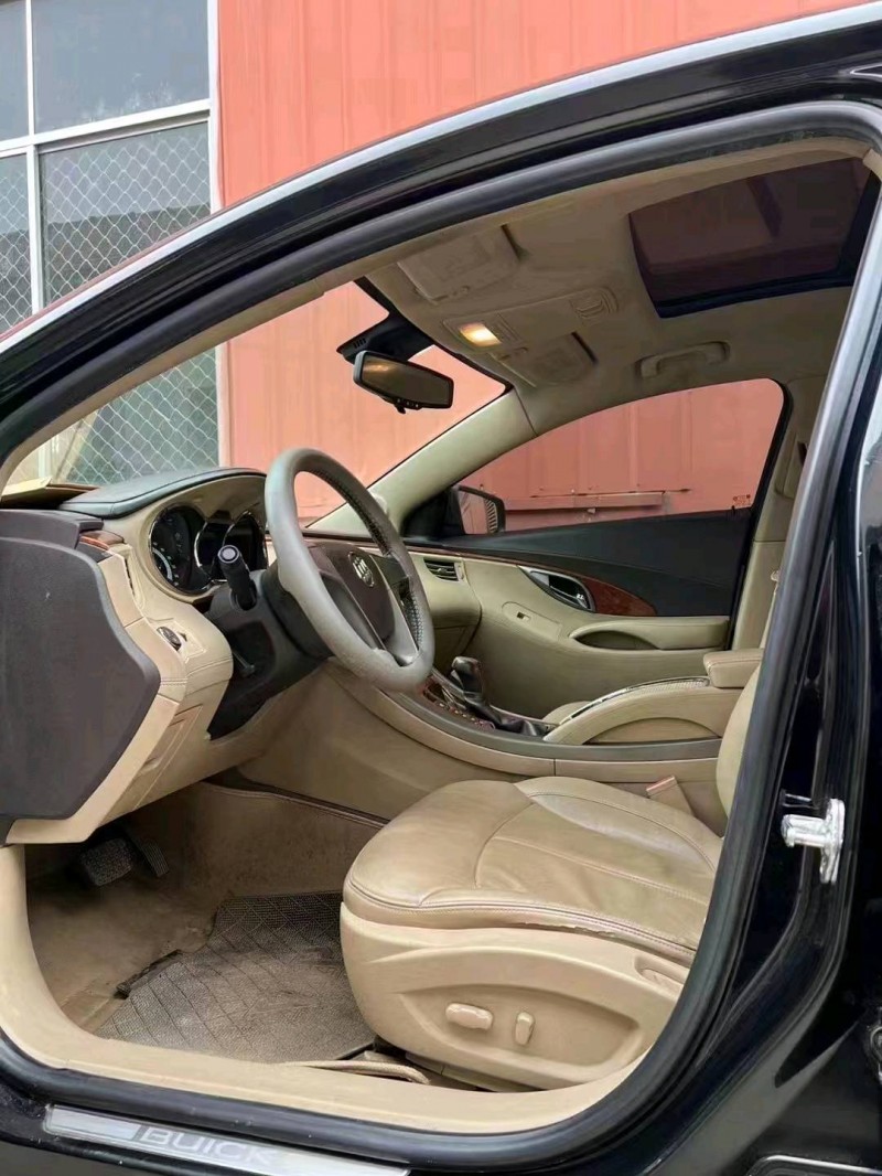 枣庄12年别克君越4