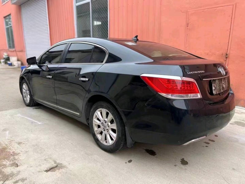 枣庄12年别克君越9