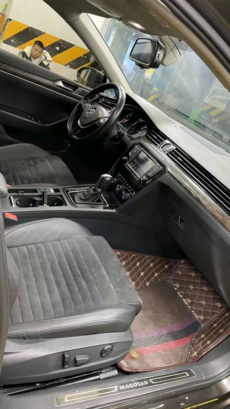 成都17年大众迈腾8