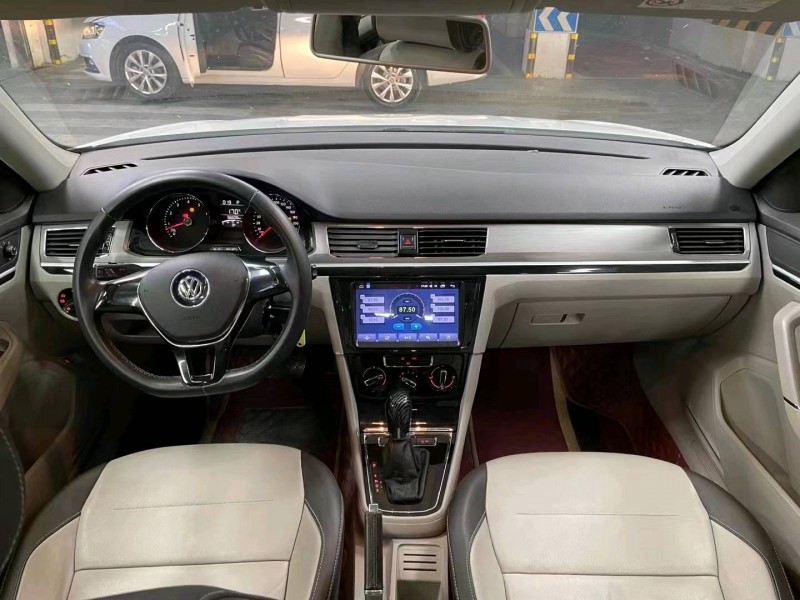 成都17年大众宝来9