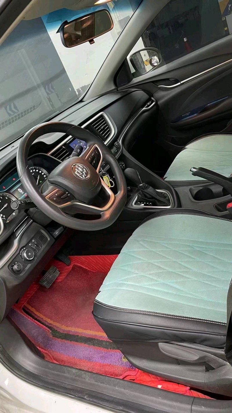 成都22年别克英朗6