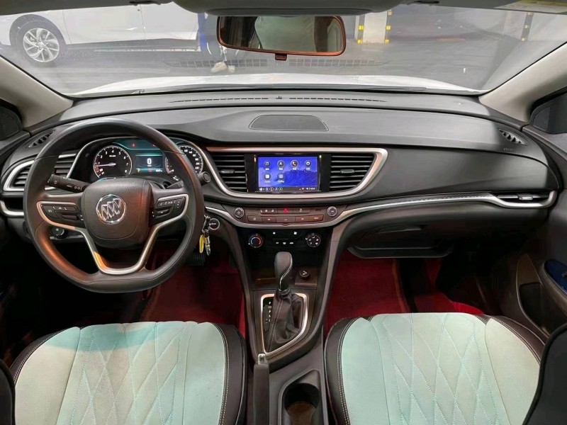 成都22年别克英朗8