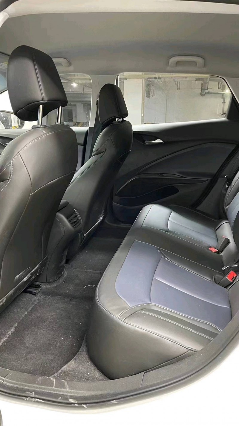 成都23年别克微蓝7