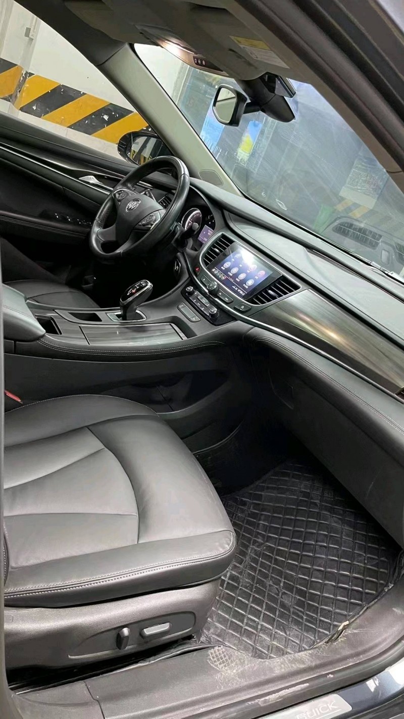 成都22年别克君越9