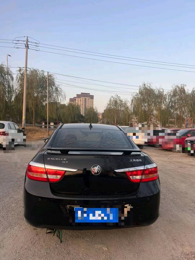 菏泽13年别克英朗8