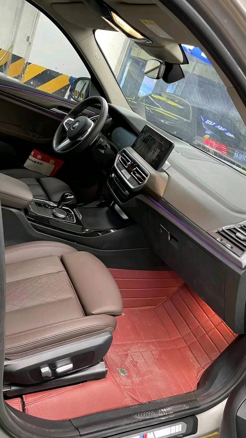 成都23年宝马X38