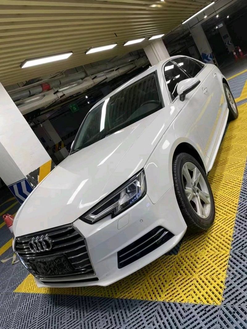 成都18年奥迪A4L1