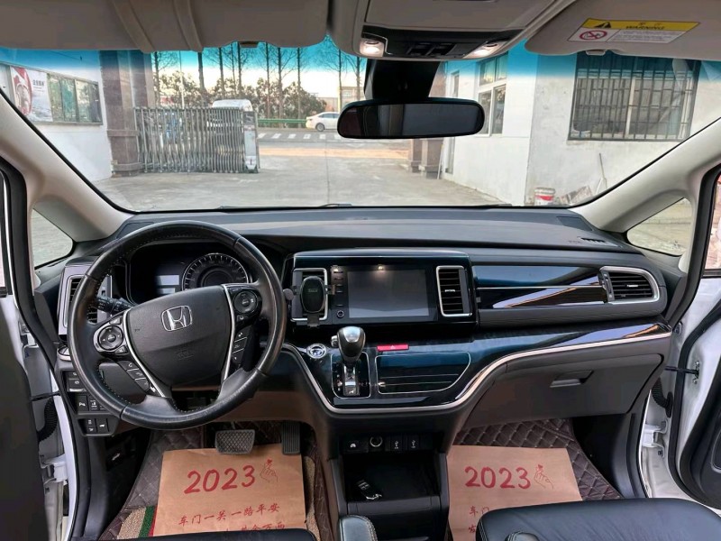 徐州20年本田艾力绅8