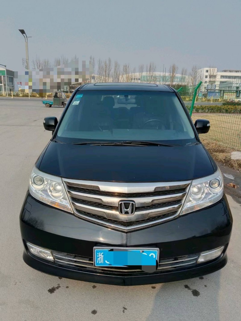 菏泽13年本田艾力绅1