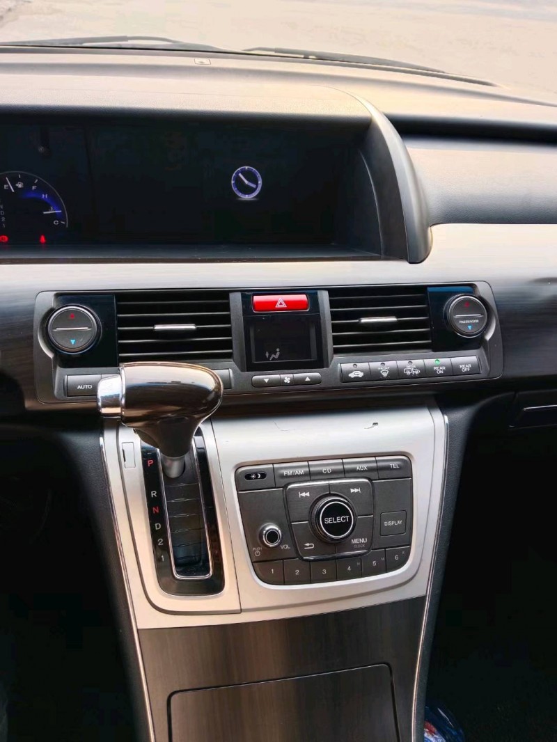 菏泽13年本田艾力绅6