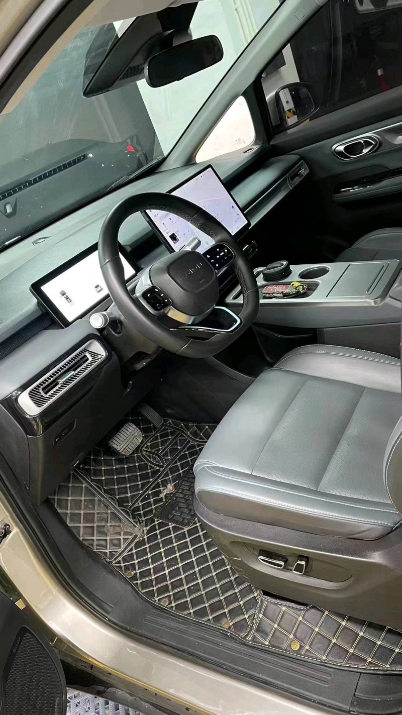 成都22年传祺埃安Y5