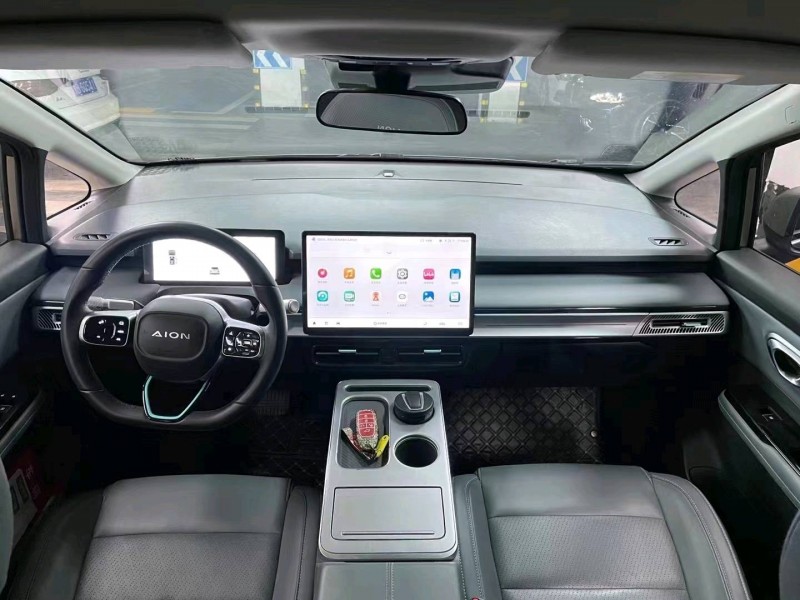 成都22年传祺埃安Y9