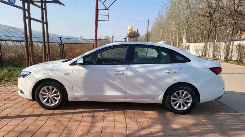 邢台20年别克英朗4