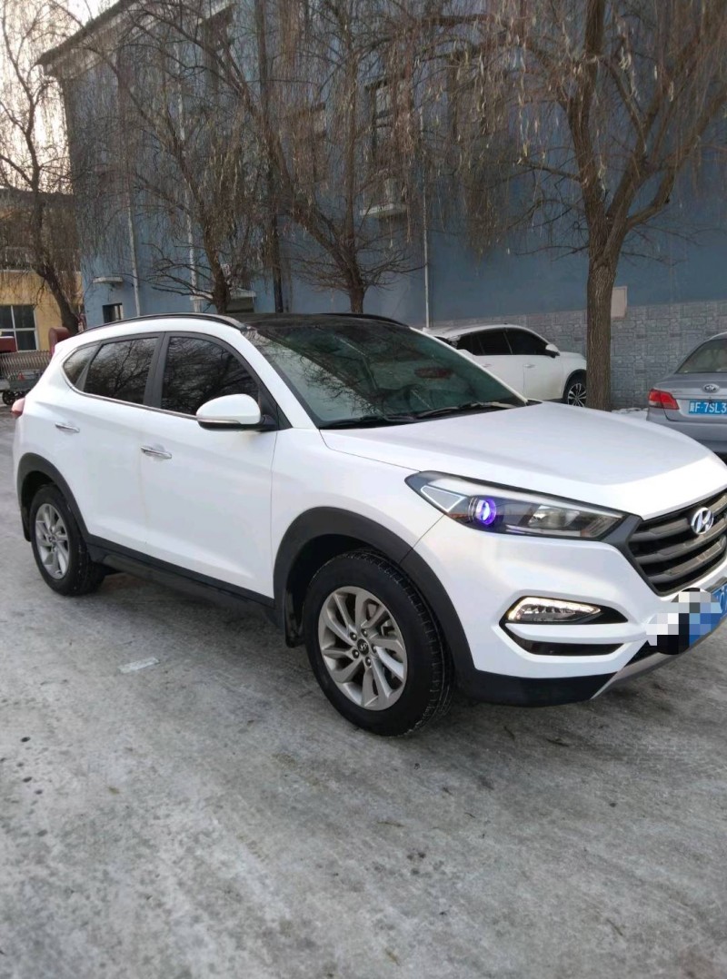 保定17年现代途胜2