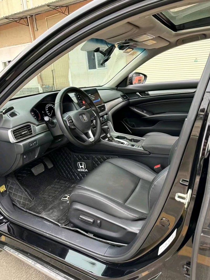 广州21年本田雅阁3