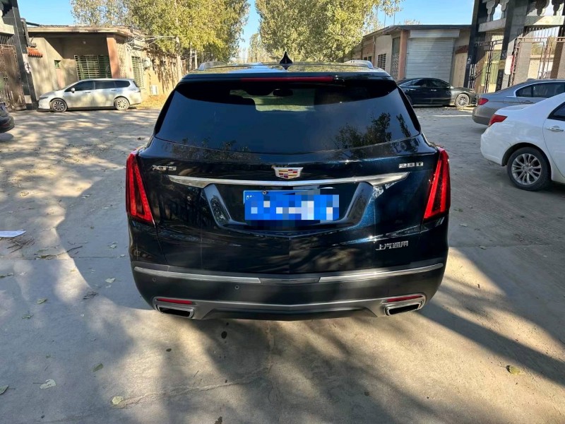 保定21年凯迪拉克XT59