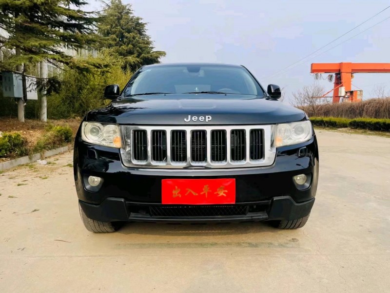 烟台12年Jeep大切诺基1