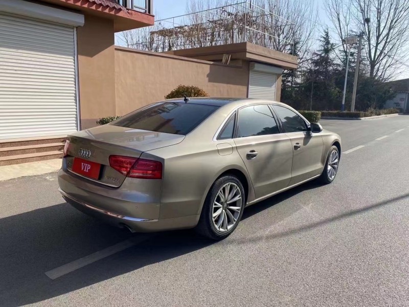 青岛12年奥迪A8L5