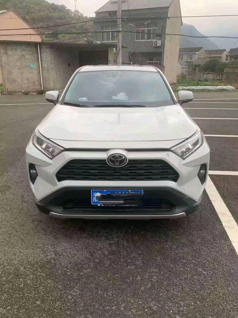 嘉兴23年丰田RAV4荣放1