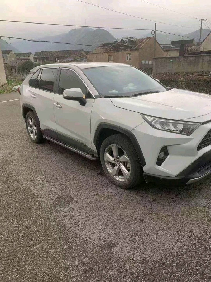 嘉兴23年丰田RAV4荣放3