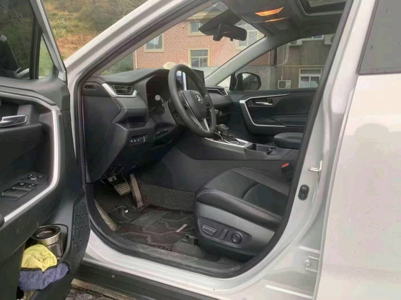 嘉兴23年丰田RAV4荣放5
