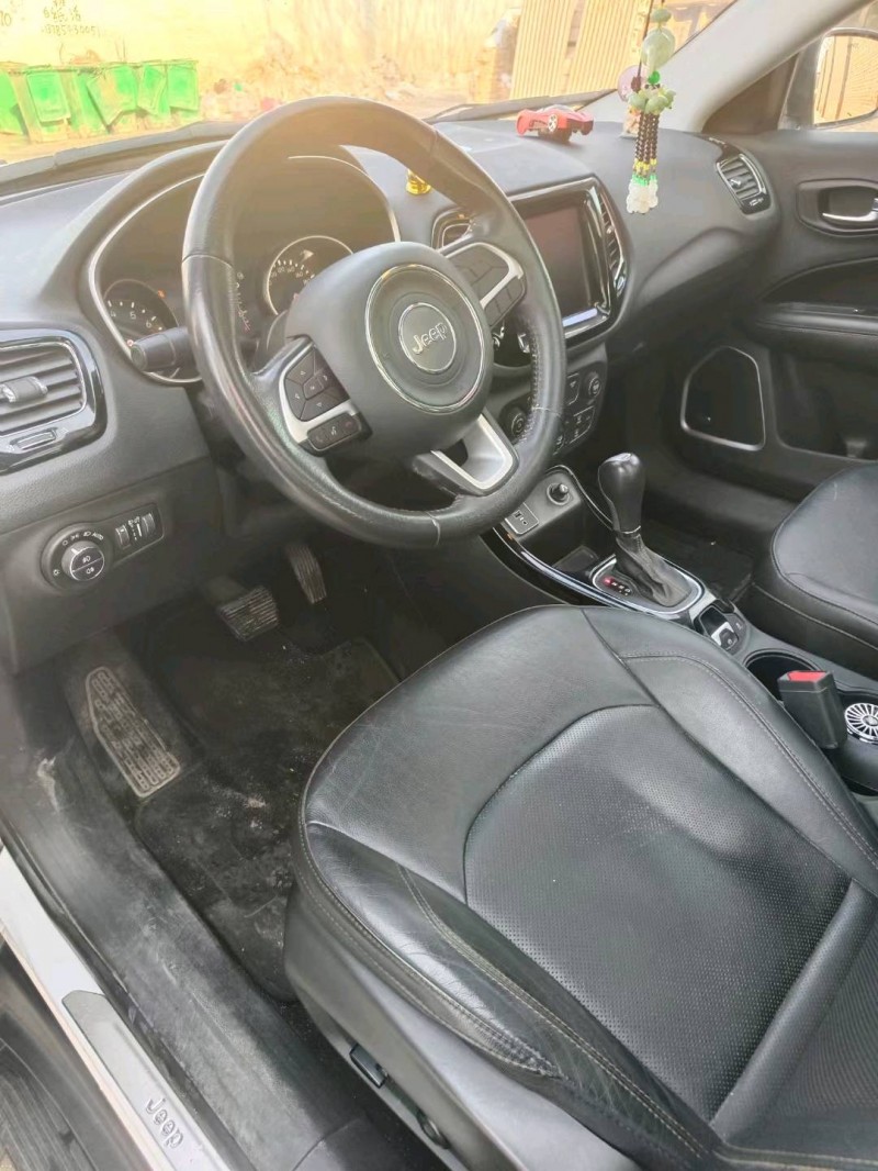 保定17年Jeep指南者6