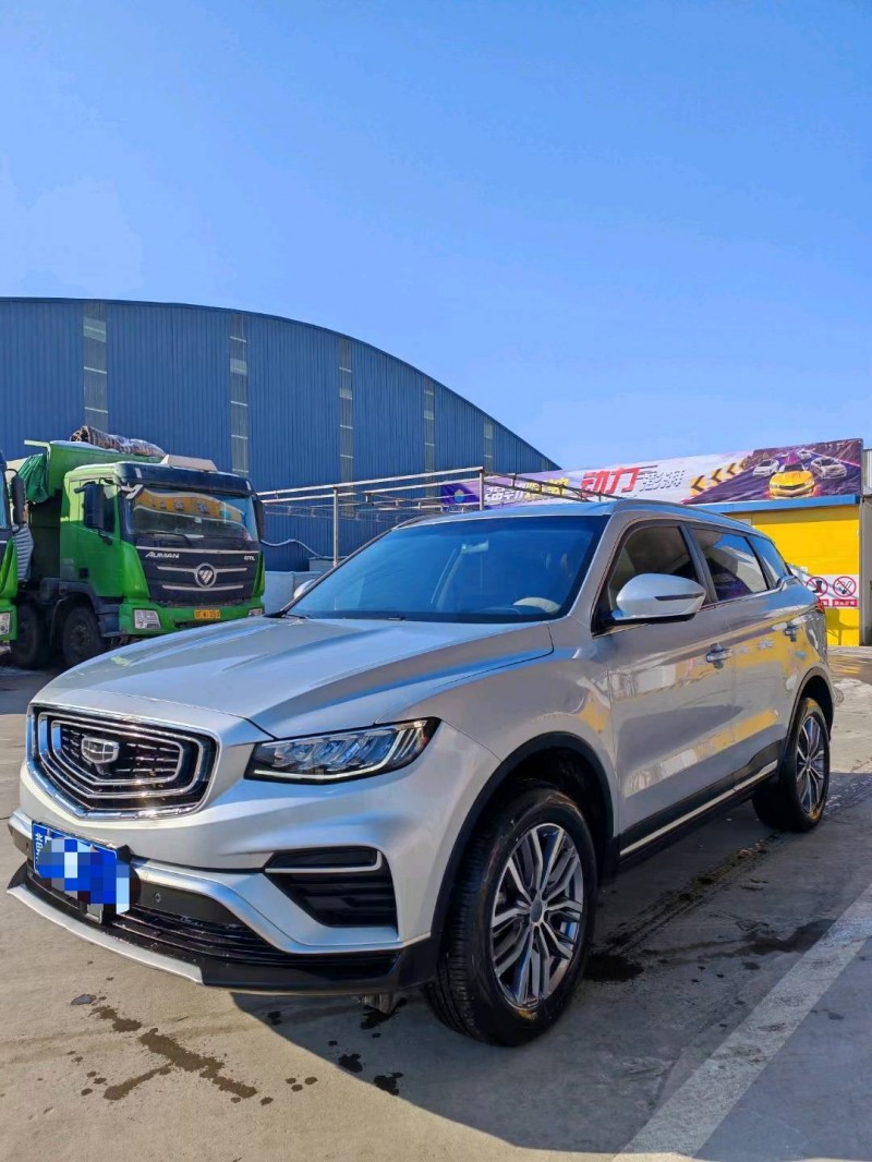 保定21年吉利博越3