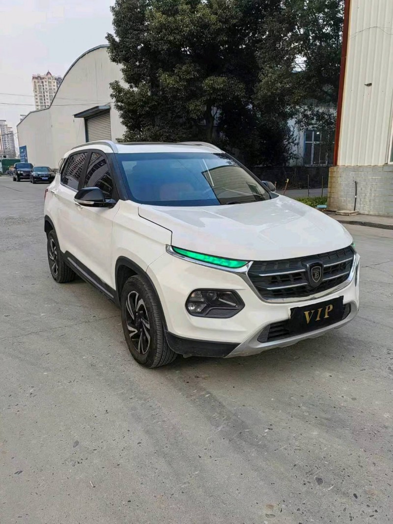 宜昌17年寶駿5102