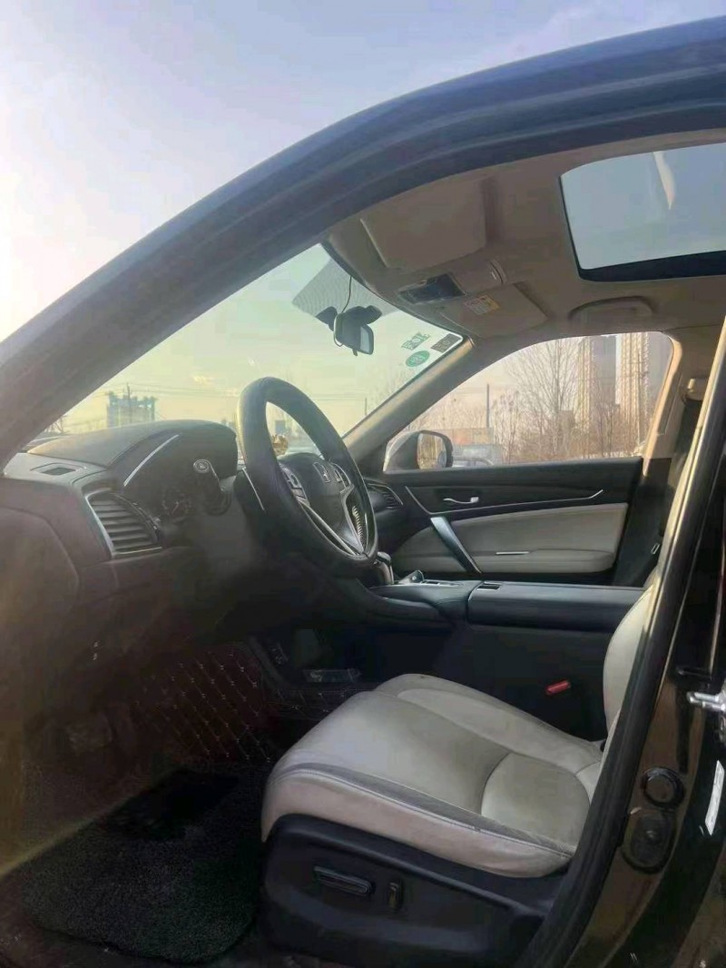 苏州17年本田冠道8