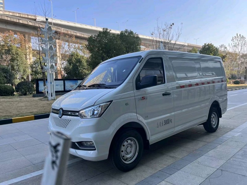 武汉23年东风御风2