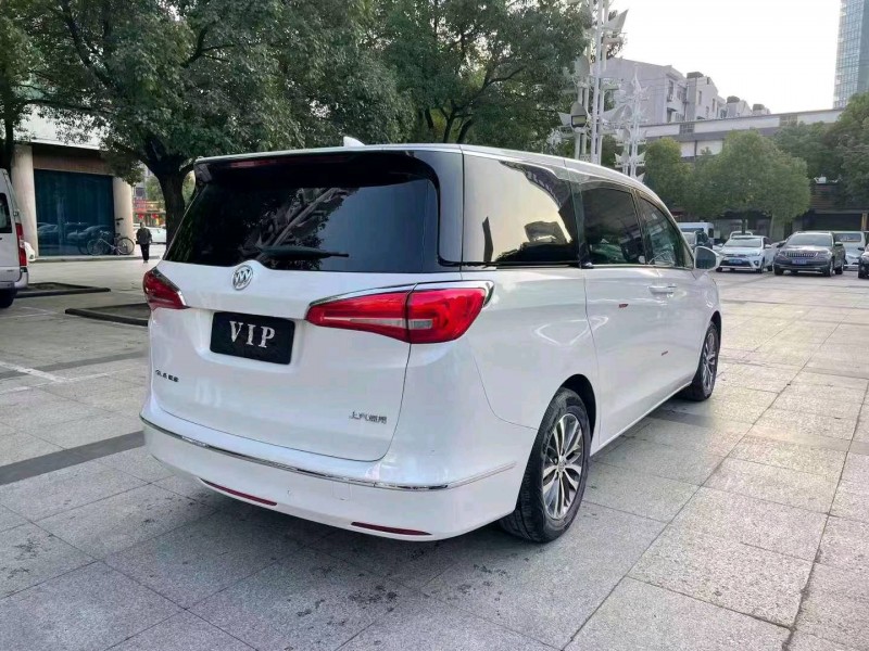 徐州19年别克GL84