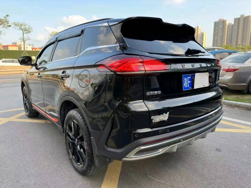 佛山22年吉利博越4